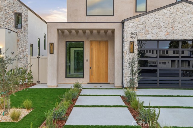 Detail Gallery Image 3 of 21 For 4623 Atoll Ave, Sherman Oaks,  CA 91423 - 5 Beds | 5/1 Baths