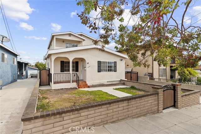 Detail Gallery Image 3 of 44 For 1234 W 22nd St, San Pedro,  CA 90731 - 3 Beds | 3/1 Baths
