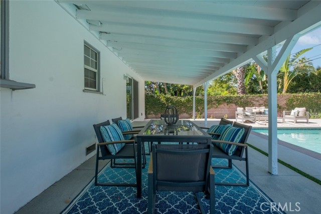 Detail Gallery Image 10 of 32 For 6535 Comanche Ave, Winnetka,  CA 91306 - 3 Beds | 2 Baths