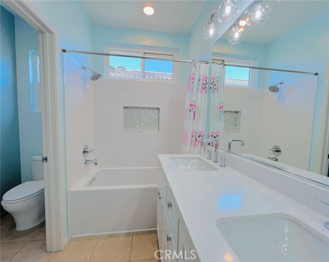 5 Gandolfo, Aliso Viejo CA: https://media.crmls.org/medias/ff17766d-350f-4d9f-8ef9-91b9e8130d0c.jpg