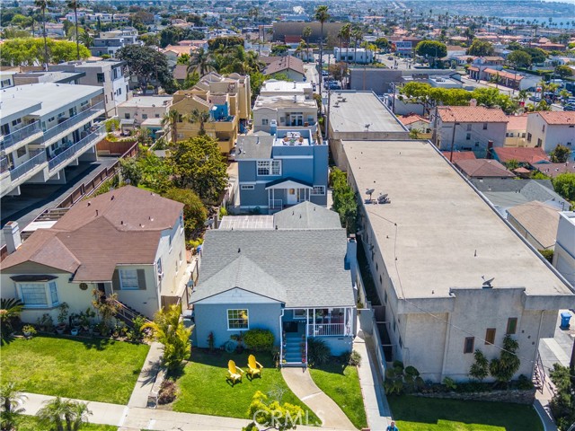 526 Avenue A, Redondo Beach, California 90277, ,Residential Income,For Sale,Avenue A,PV24076357