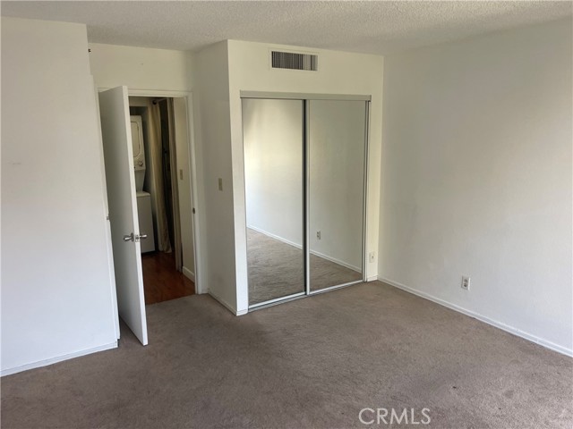 600 W 9th Street, Los Angeles CA: https://media.crmls.org/medias/ff19651e-777a-4f24-a3a1-32d5cc791a6c.jpg