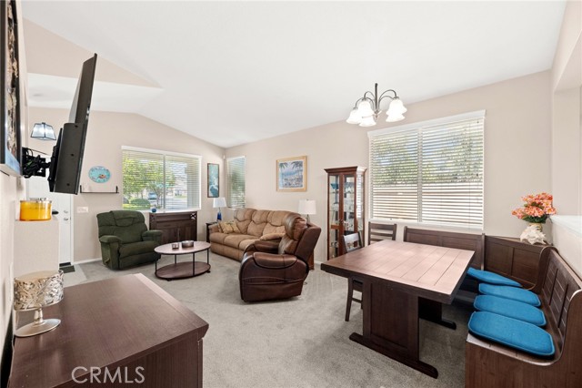 24795 Shady Pine Court, Murrieta CA: https://media.crmls.org/medias/ff1a6204-3a4f-41c3-911f-355d58fb78a5.jpg