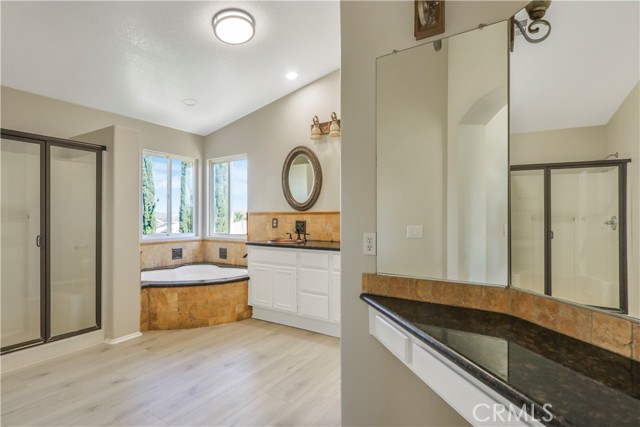 Detail Gallery Image 17 of 39 For 71 Villa Valtelena, Lake Elsinore,  CA 92532 - 5 Beds | 3 Baths