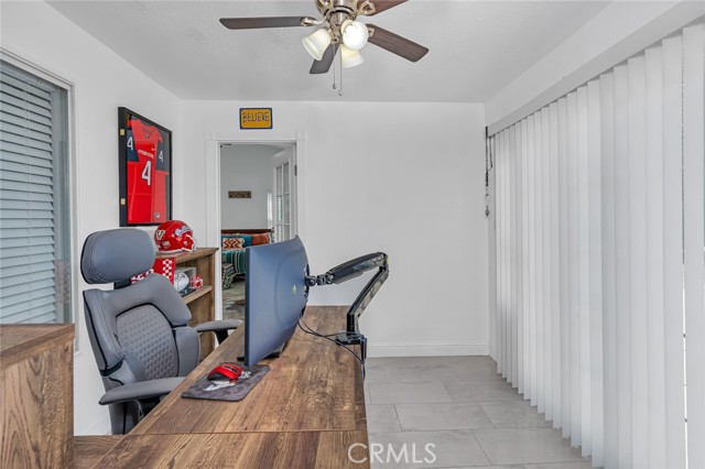 29578 Diane Way, Madera CA: https://media.crmls.org/medias/ff1aaa02-f7f6-41ff-8948-971434ec0b54.jpg