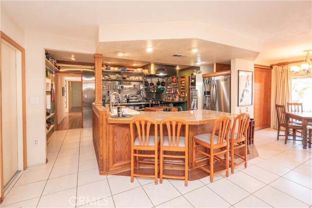 Detail Gallery Image 4 of 30 For 641 Ridgefield Dr, Claremont,  CA 91711 - 4 Beds | 3 Baths