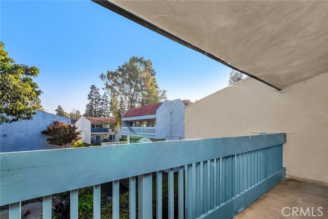 Detail Gallery Image 13 of 31 For 615 S Prospect Ave #205,  Redondo Beach,  CA 90277 - 2 Beds | 2 Baths