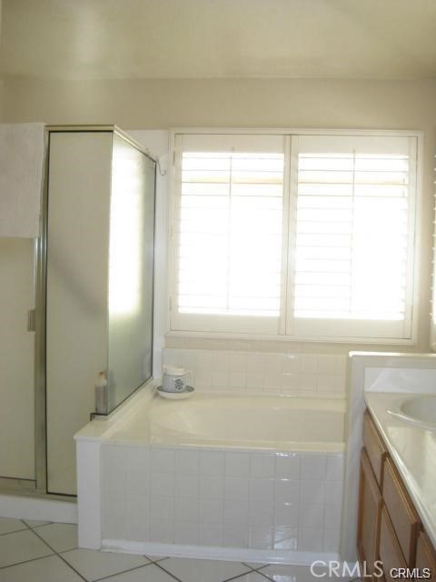 Detail Gallery Image 6 of 14 For 1410 Augusta Dr, Upland,  CA 91786 - 2 Beds | 2/1 Baths