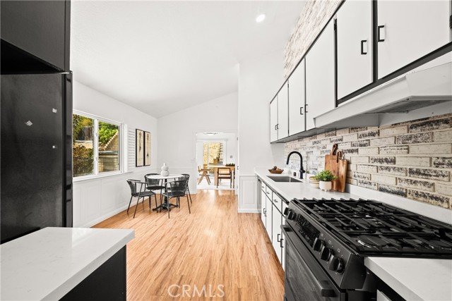 27131 La Fuente, Mission Viejo CA: https://media.crmls.org/medias/ff1ccbe8-edf3-43e6-b012-61eb30442c2c.jpg