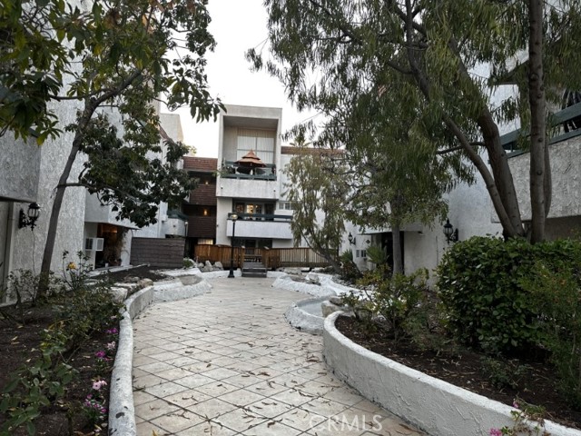 Detail Gallery Image 5 of 14 For 355 S Los Robles Ave #212 #212,  Pasadena,  CA 91101 - 2 Beds | 1 Baths