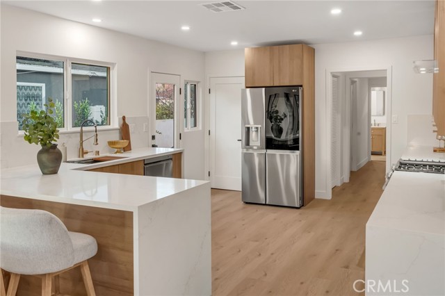 Detail Gallery Image 15 of 50 For 3641 Somerset, Los Angeles,  CA 90016 - 3 Beds | 2 Baths