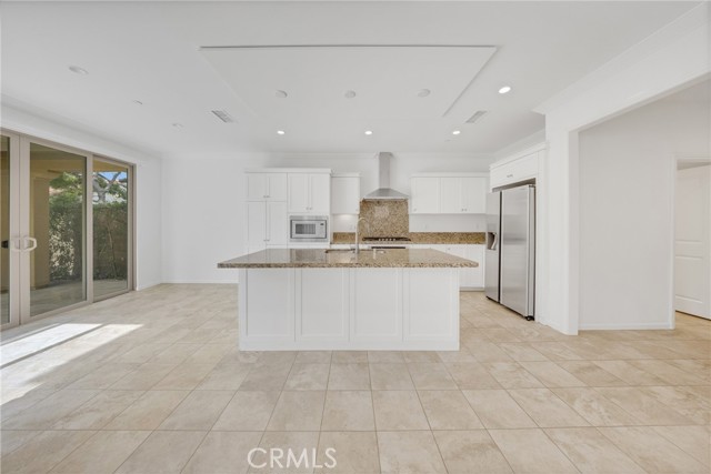 Detail Gallery Image 14 of 60 For 126 Gulfstream, Irvine,  CA 92620 - 3 Beds | 2/1 Baths