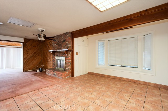 Detail Gallery Image 6 of 33 For 2416 Bladen, Bakersfield,  CA 93309 - 3 Beds | 2 Baths