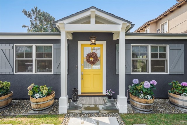 2002 Robinson Street, Redondo Beach, California 90278, 3 Bedrooms Bedrooms, ,2 BathroomsBathrooms,Residential,Sold,Robinson,PV21181666