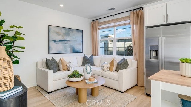 2540 E Lincoln Paseo, Ontario CA: https://media.crmls.org/medias/ff1e8076-9ab4-42de-a332-9415def1f3fc.jpg