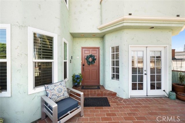 383 Park Avenue, Long Beach CA: https://media.crmls.org/medias/ff1e8fc3-e4a2-479d-beb0-1d58988045d3.jpg