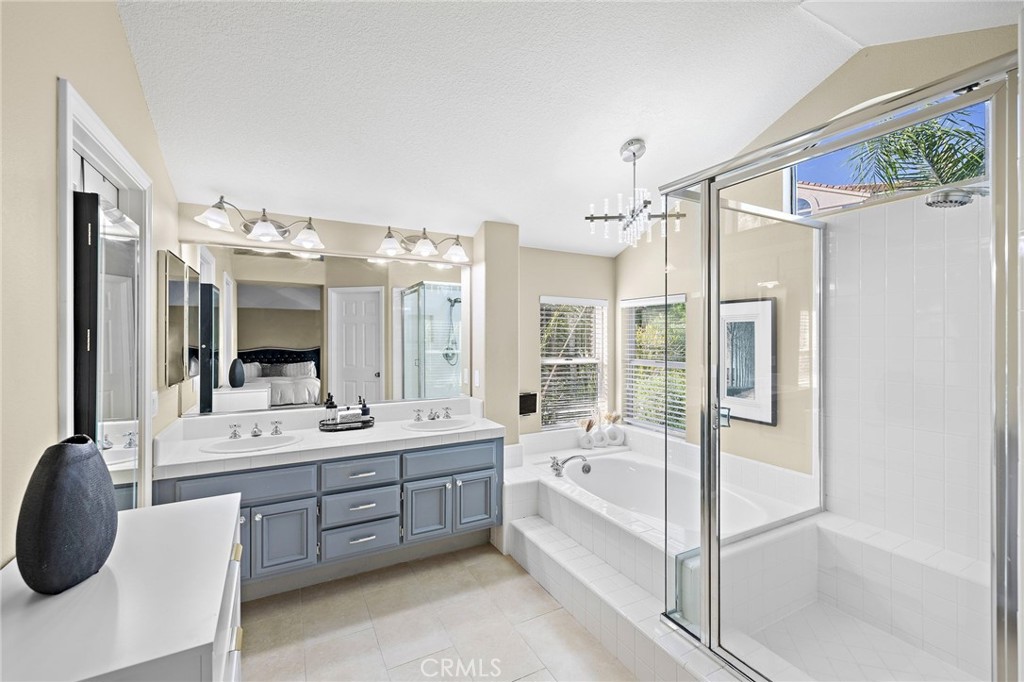 Ff1f2ba8 1708 450c 890c 5f11d2e076d0