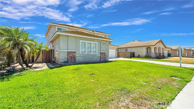 Detail Gallery Image 3 of 66 For 5594 Alexandria Ave, Corona,  CA 92880 - 4 Beds | 2/1 Baths