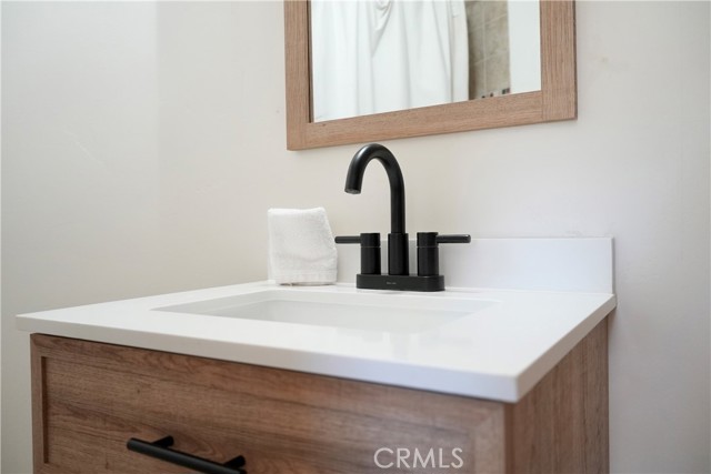 Detail Gallery Image 12 of 16 For 42958 Moonridge, Big Bear Lake,  CA 92315 - 3 Beds | 2 Baths