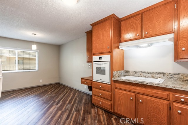 3695 Linden Avenue, Long Beach CA: https://media.crmls.org/medias/ff1f7512-6112-4751-b99a-2ecffffbc734.jpg