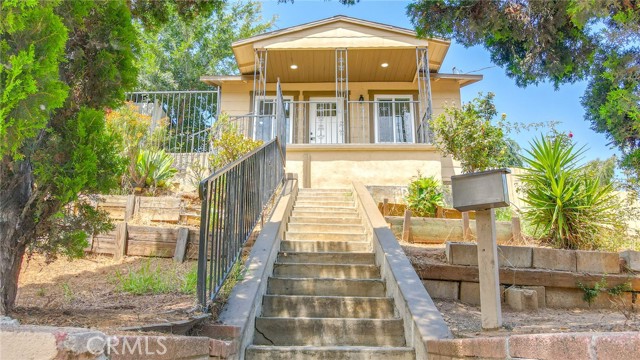Detail Gallery Image 1 of 1 For 519 S Bernal, East Los Angeles,  CA 90063 - 3 Beds | 1 Baths