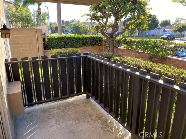 Detail Gallery Image 9 of 18 For 12200 Montecito Rd #B115,  Seal Beach,  CA 90740 - 1 Beds | 1 Baths