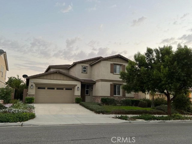 16033 Cascade Dr, Fontana, CA 92336