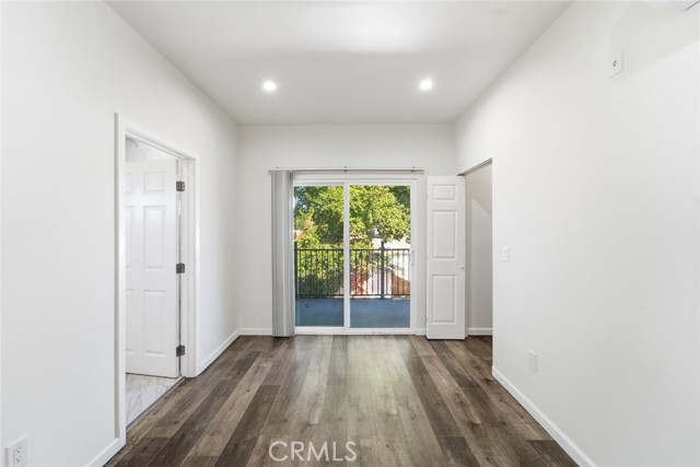 Detail Gallery Image 29 of 49 For 15944 Valerio St, Van Nuys,  CA 91406 - 7 Beds | 5 Baths