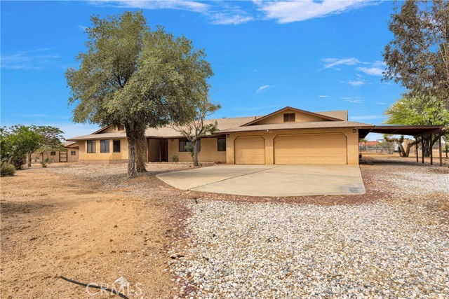 21978 Mojave Street, Apple Valley CA: https://media.crmls.org/medias/ff2392f9-82da-48e6-a701-edb331b5ec1a.jpg