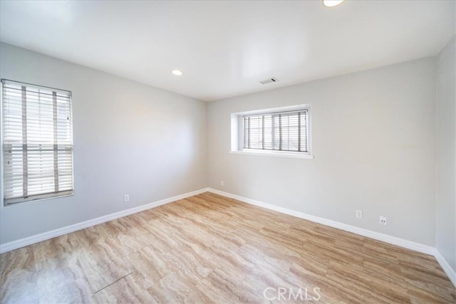 Detail Gallery Image 18 of 43 For 570 Emory, Imperial Beach,  CA 91932 - 3 Beds | 2/1 Baths