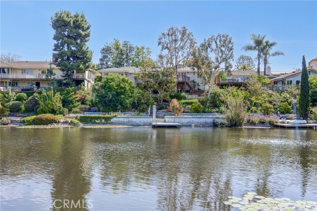 2233 Heather Lane, Newport Beach CA: https://media.crmls.org/medias/ff24540e-6cf8-44ed-ae49-d6a990886ef6.jpg