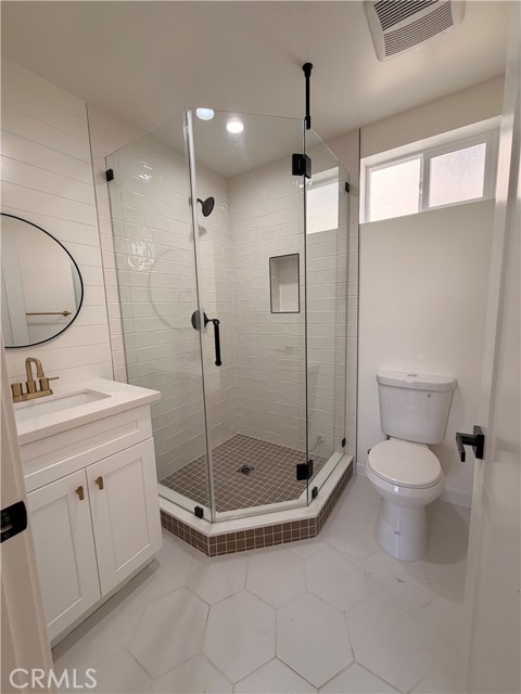 Detail Gallery Image 15 of 26 For 415 N La Fayette Park, Los Angeles,  CA 90026 - – Beds | – Baths