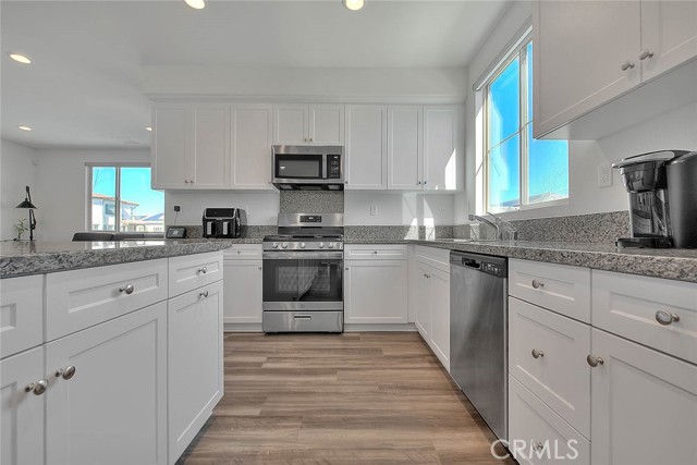 Detail Gallery Image 11 of 60 For 8393 Explorer St, Chino,  CA 91708 - 3 Beds | 2/1 Baths
