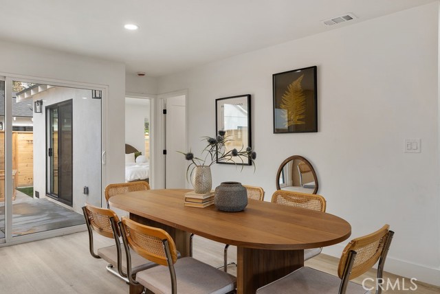 Detail Gallery Image 11 of 39 For 145 E Green St, Claremont,  CA 91711 - 5 Beds | 4 Baths