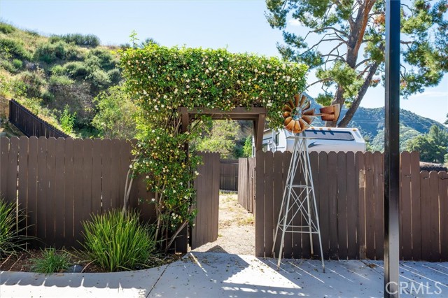 Detail Gallery Image 38 of 56 For 28838 Lincoln, Castaic,  CA 91384 - 3 Beds | 3 Baths