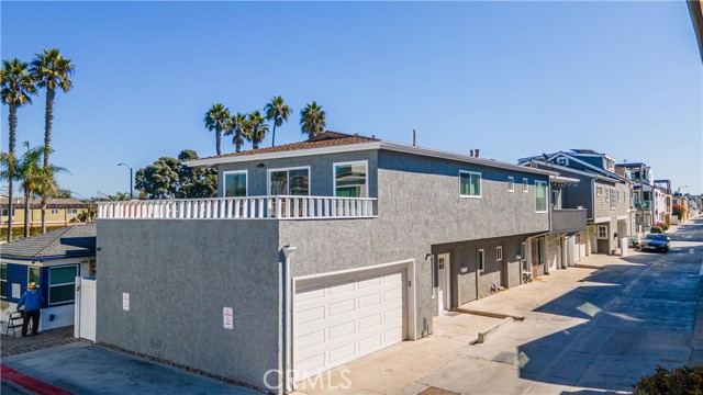 Detail Gallery Image 17 of 19 For 106 Nordina St, Newport Beach,  CA 92663 - 3 Beds | 2 Baths