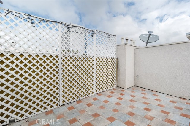 Detail Gallery Image 24 of 30 For 14631 Dickens St #7,  Sherman Oaks,  CA 91403 - 2 Beds | 2/1 Baths