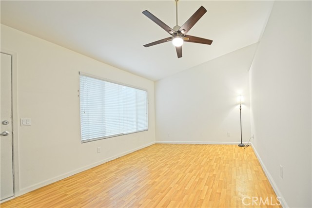 13142 Reedley Street, Arleta CA: https://media.crmls.org/medias/ff292ac0-4702-474c-9b9e-afb9131e53ed.jpg
