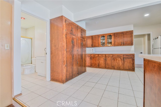 12122 Goldendale Drive, La Mirada CA: https://media.crmls.org/medias/ff298a83-a62a-4cb0-9495-624e0a0ece2f.jpg