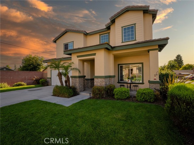 Detail Gallery Image 2 of 71 For 10536 Cole Rd, Whittier,  CA 90604 - 5 Beds | 2/1 Baths