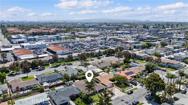 2924 Royal Palm Drive, Costa Mesa CA: https://media.crmls.org/medias/ff2a2d19-c5a9-4c89-b8d6-6582c1f0f60c.jpg