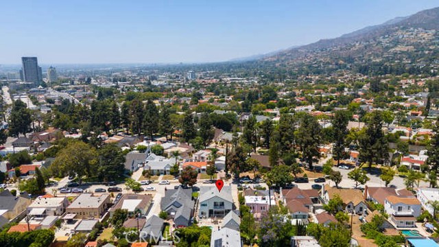732 Cordova Avenue, Glendale CA: https://media.crmls.org/medias/ff2a3f5a-3887-4e8f-88da-1d9e58561739.jpg