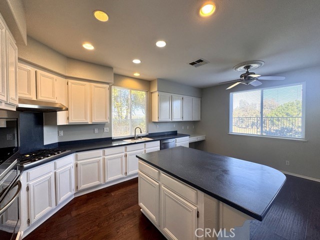 Detail Gallery Image 23 of 56 For 41713 Niblick Rd, Temecula,  CA 92591 - 5 Beds | 3/1 Baths