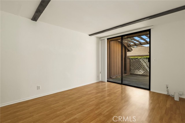 Detail Gallery Image 16 of 38 For 33 Northwoods Ln, La Crescenta,  CA 91214 - 3 Beds | 2/1 Baths