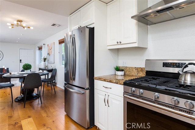 1018 Magnolia Street, South Pasadena CA: https://media.crmls.org/medias/ff2c6881-269b-47f8-ab9a-362897fbc6f7.jpg