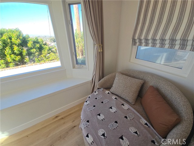 Detail Gallery Image 32 of 36 For 341 Avenida Atezada, Redondo Beach,  CA 90277 - 3 Beds | 2 Baths