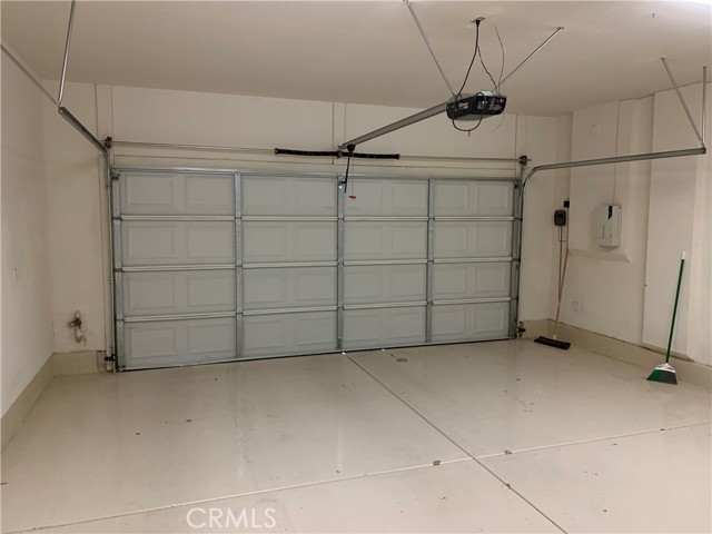 241 Carner Lane, Hemet CA: https://media.crmls.org/medias/ff2d1920-c7ce-4db4-8aed-b7f7859cc213.jpg