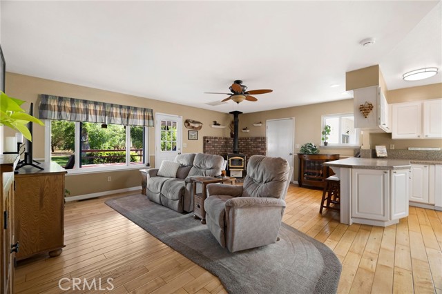 Image 6 of 46 For 7652 Cutting Avenue