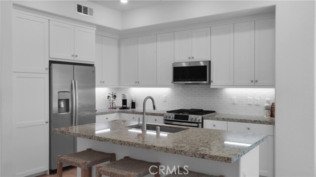 Front Image Thumbnail for CRSR26204987
