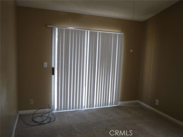 Detail Gallery Image 3 of 7 For 37437 Conifer Dr, Palmdale,  CA 93550 - 3 Beds | 2 Baths